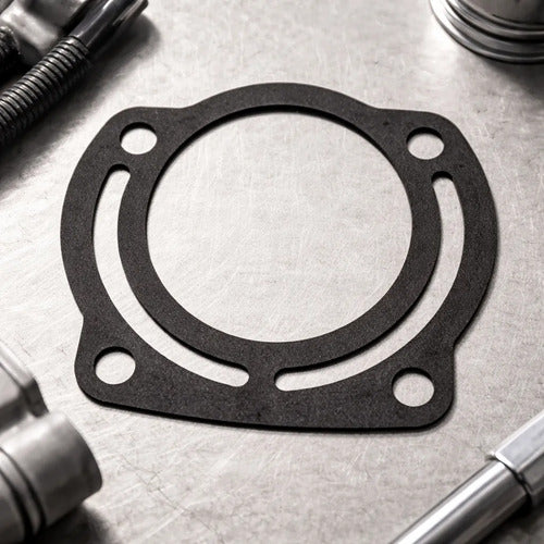 Junta Escape Para Motor De Popa Suzuki 9.9/15hp